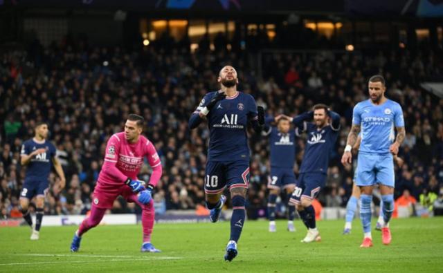 开云APP下载-【复盘】无序巴黎再露致命软肋 曼城连解围都省了！