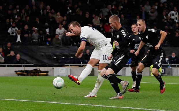 开云官方网站-热刺欧协杯虐菜动牛刀 凯恩上演三大杯帽子戏法！