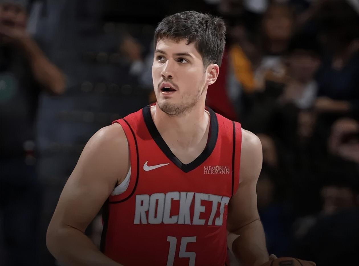 开云官方网站-火箭配角太不稳定了！阿门谢泼德隐患明显，多人有D没3引球队起伏