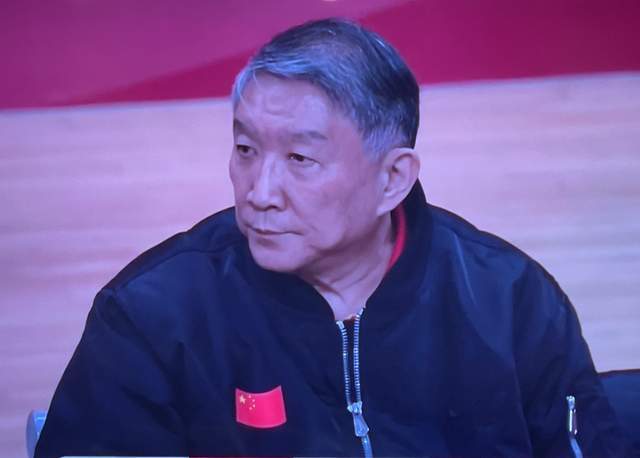 开云真人-打的啥呀？女篮加时险胜巴西，王思雨+刘禹彤合砍30分，多人打铁