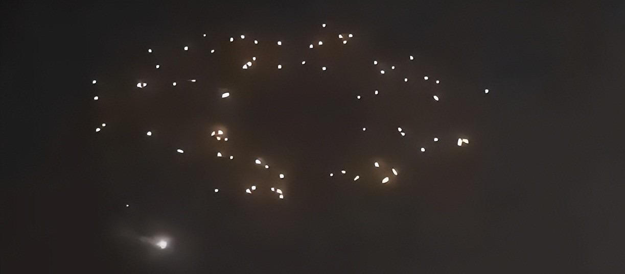 开云电竞-惨烈画面：1吨级弹头“灭国弹”突防特拉维夫，以军已不设防