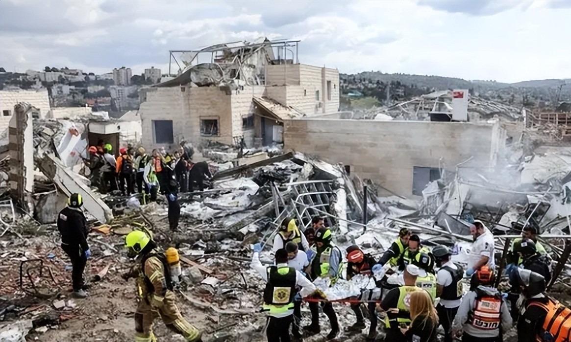 开云电竞-惨烈画面：1吨级弹头“灭国弹”突防特拉维夫，以军已不设防