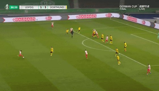 【德国杯】桑乔哈兰德各两球 多特4比1莱比锡RB捧杯